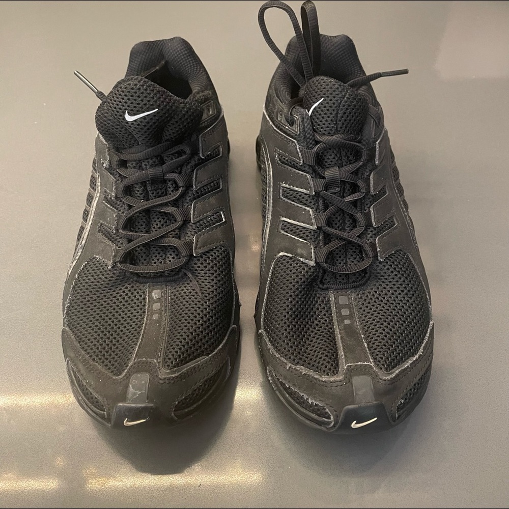 Nike Shox Navina Running Shoe Women’s 356918-002